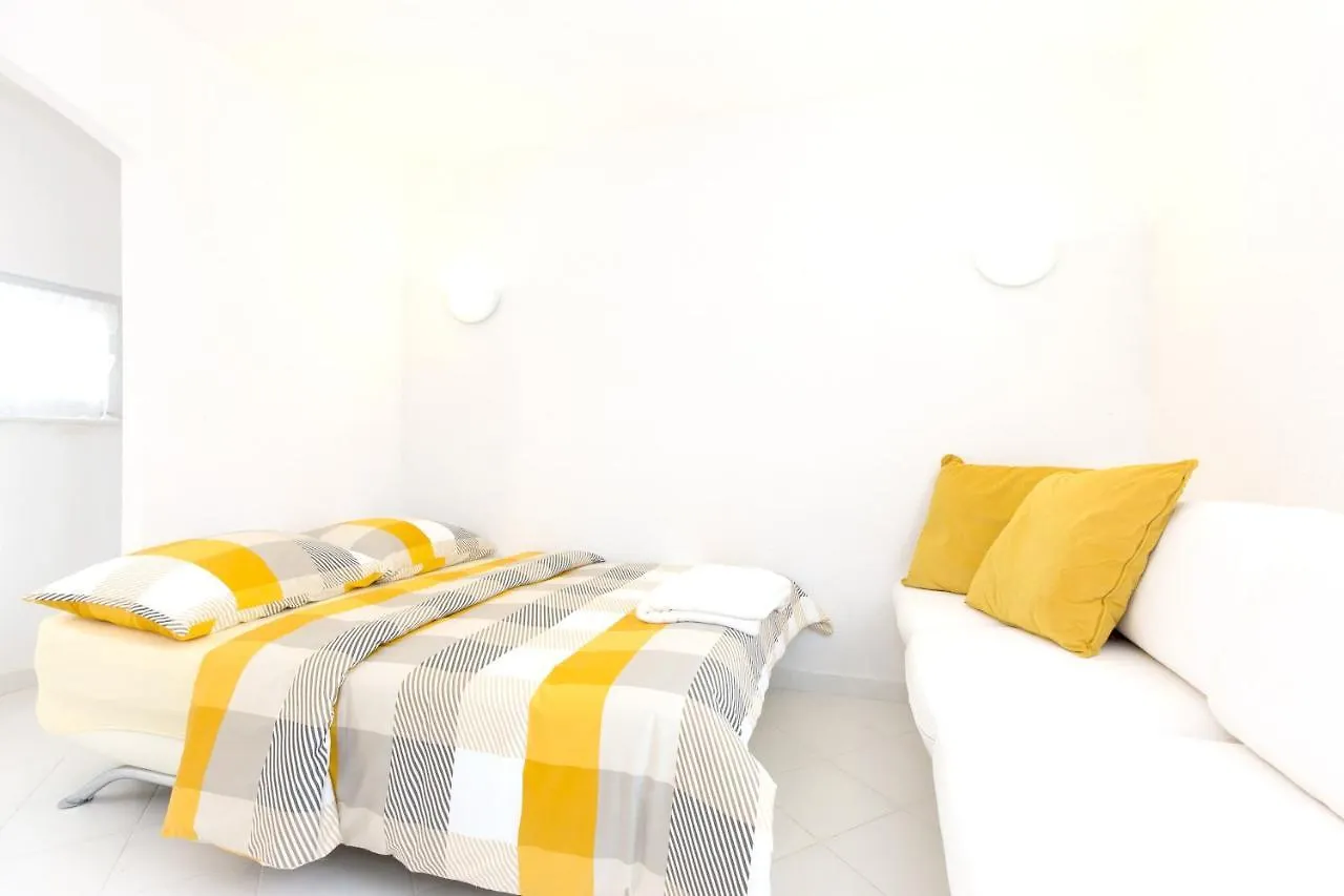Charming House In Skrpcici With Enclosed Garden Skrbcici