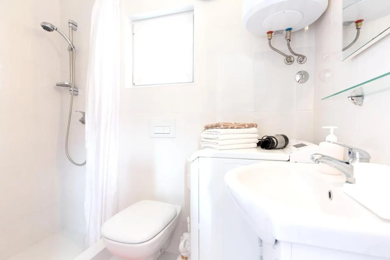 Holiday home Charming House In Skrpcici With Enclosed Garden Skrbcici