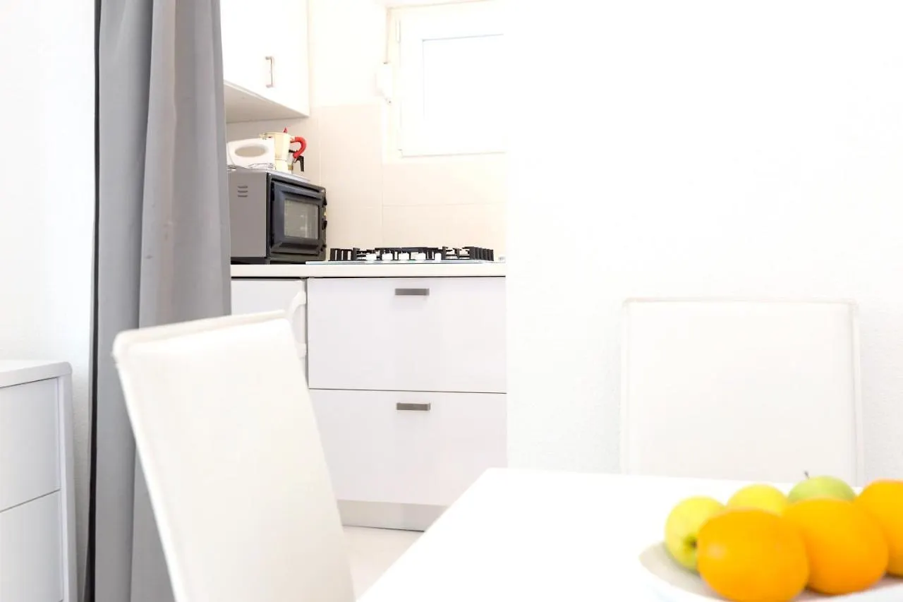 Charming House In Skrpcici With Enclosed Garden Skrbcici 0*,