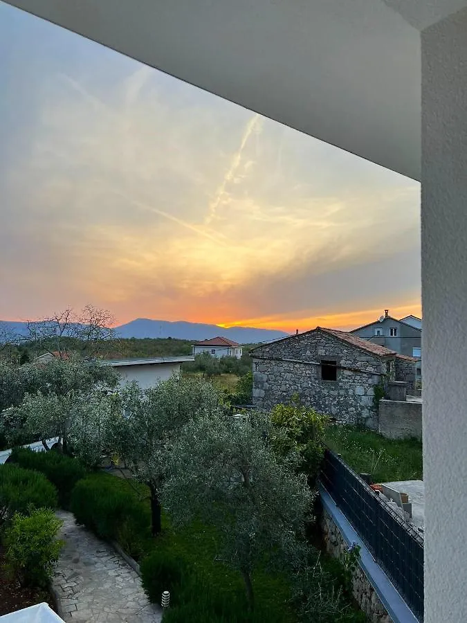 Charming House In Skrpcici With Enclosed Garden Skrbcici